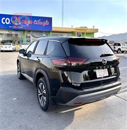 نيسان روج
